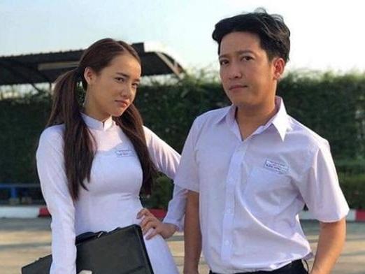 Trường Giang - Nhã Phương diện đồng phục học sinh hóa 'cặp đôi tình thơ' đầy mộng mơ