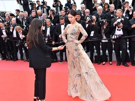 Sao nữ Trung Quốc lên tiếng sau vụ bị 'đuổi khéo' khỏi thảm đỏ Cannes