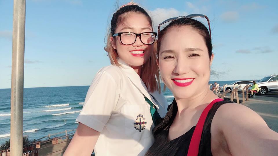 Con gái 17 tuổi của MC Cát Tường sống ra sao tại Úc trong khi người mẹ quá buồn phiền vì bị cắt hợp đồng Bạn muốn hẹn hò?-6