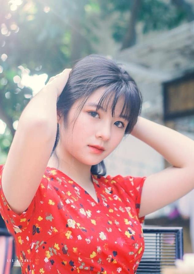 Nữ sinh Thái Nguyên gây nghiện người xem bởi chất giọng ngọt ngào, nhìn ảnh cận mặt còn ngây ngất hơn-1