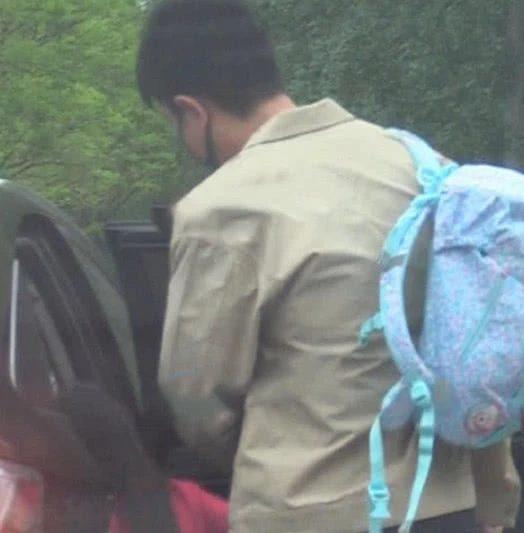 Đưa con gái Điềm Hinh về nhưng Giả Nãi Lượng cự tuyệt vào nhà của Lý Tiểu Lộ: Hôn nhân thật sự tan vỡ?-6