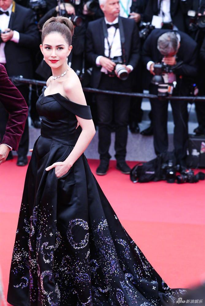 Top 10 bộ cánh đẹp đến ngây người trong hai ngày đầu thảm đỏ Liên hoan phim Cannes 2019-9