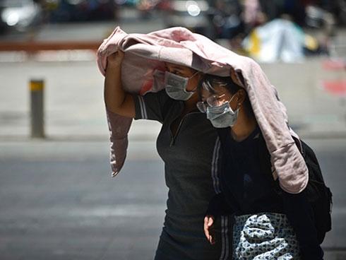 Miền Bắc đón gió mùa gây mưa dông diện rộng vào những ngày tới-2