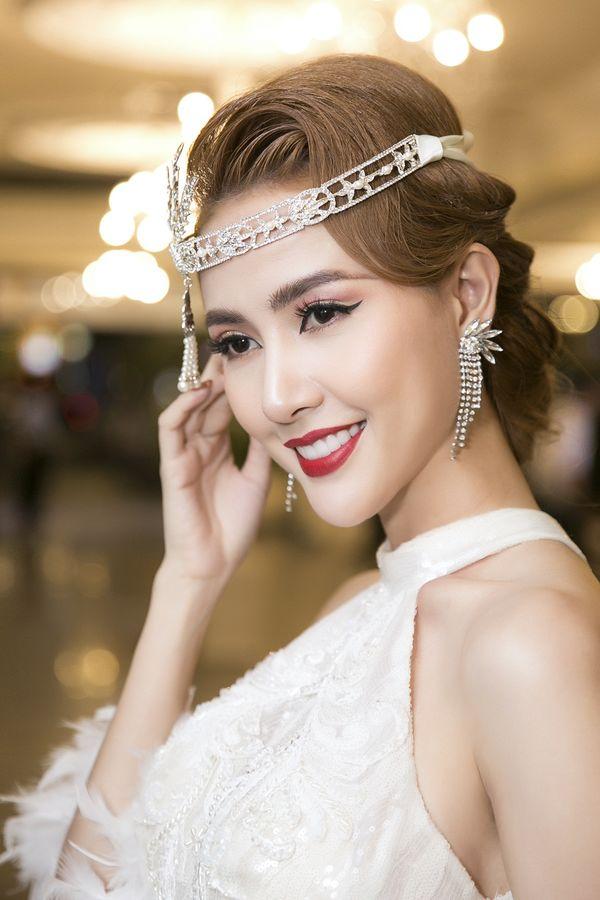 SAO MAKE OVER: Mai Ngô họa mặt như dọa ma - Akira Phan và Trấn Thành xuống sắc không nhận ra-8