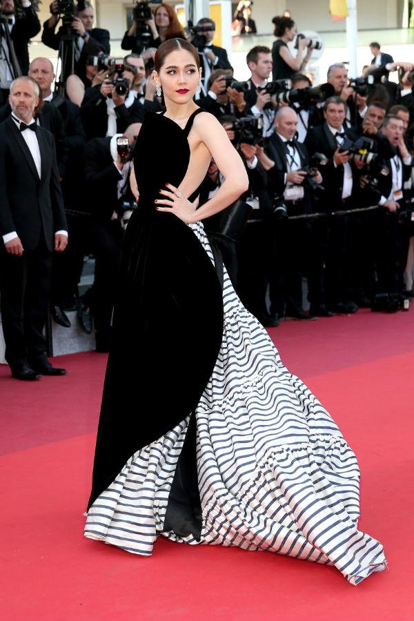 Mỹ nhân châu Á đẹp nhất thảm đỏ LHP Cannes: Nhan sắc thiên thần, body bốc lửa, lấy chồng giàu sang-5