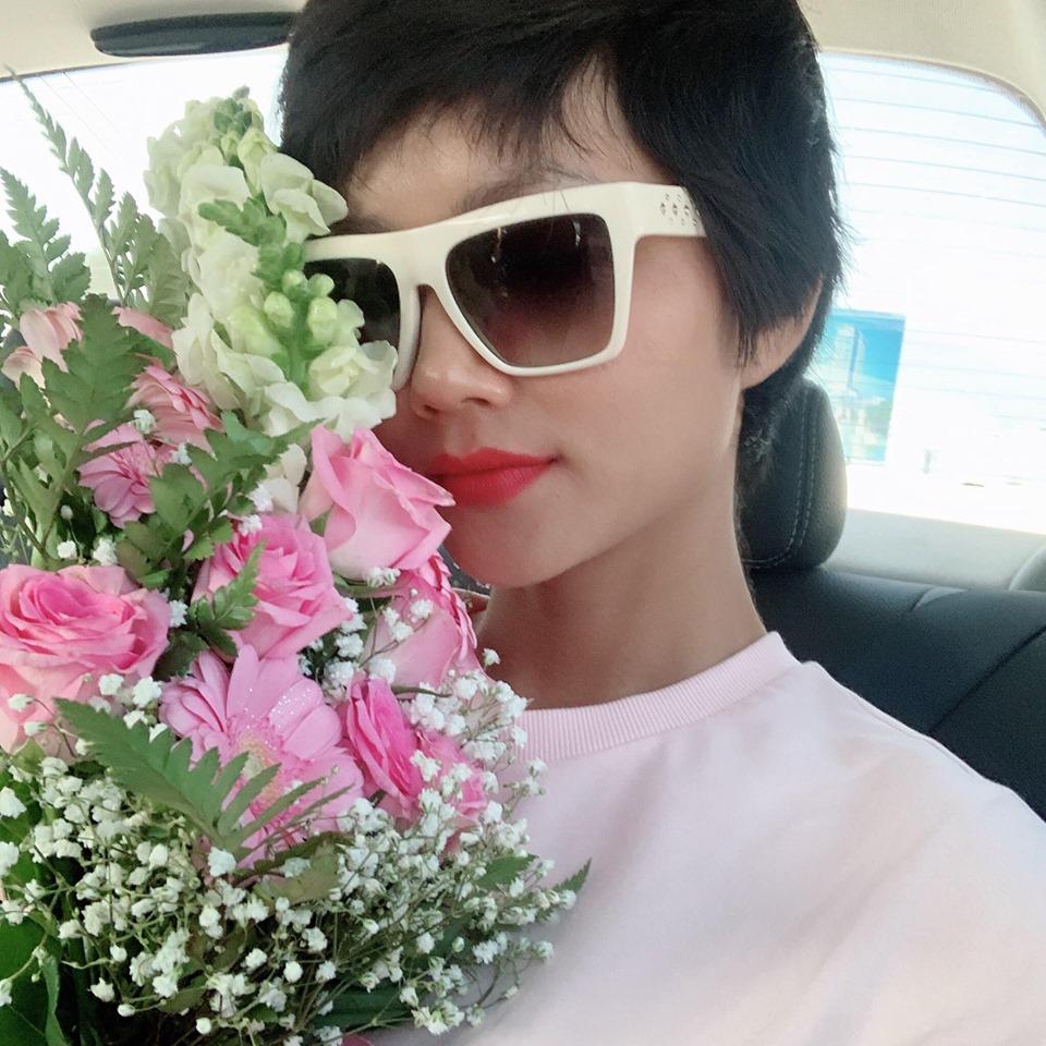 Bản tin Hoa hậu Hoàn vũ 16/5: Mỹ nhân chuyển giới bất ngờ đánh bại HHen Niê giành trọn spotlight-1