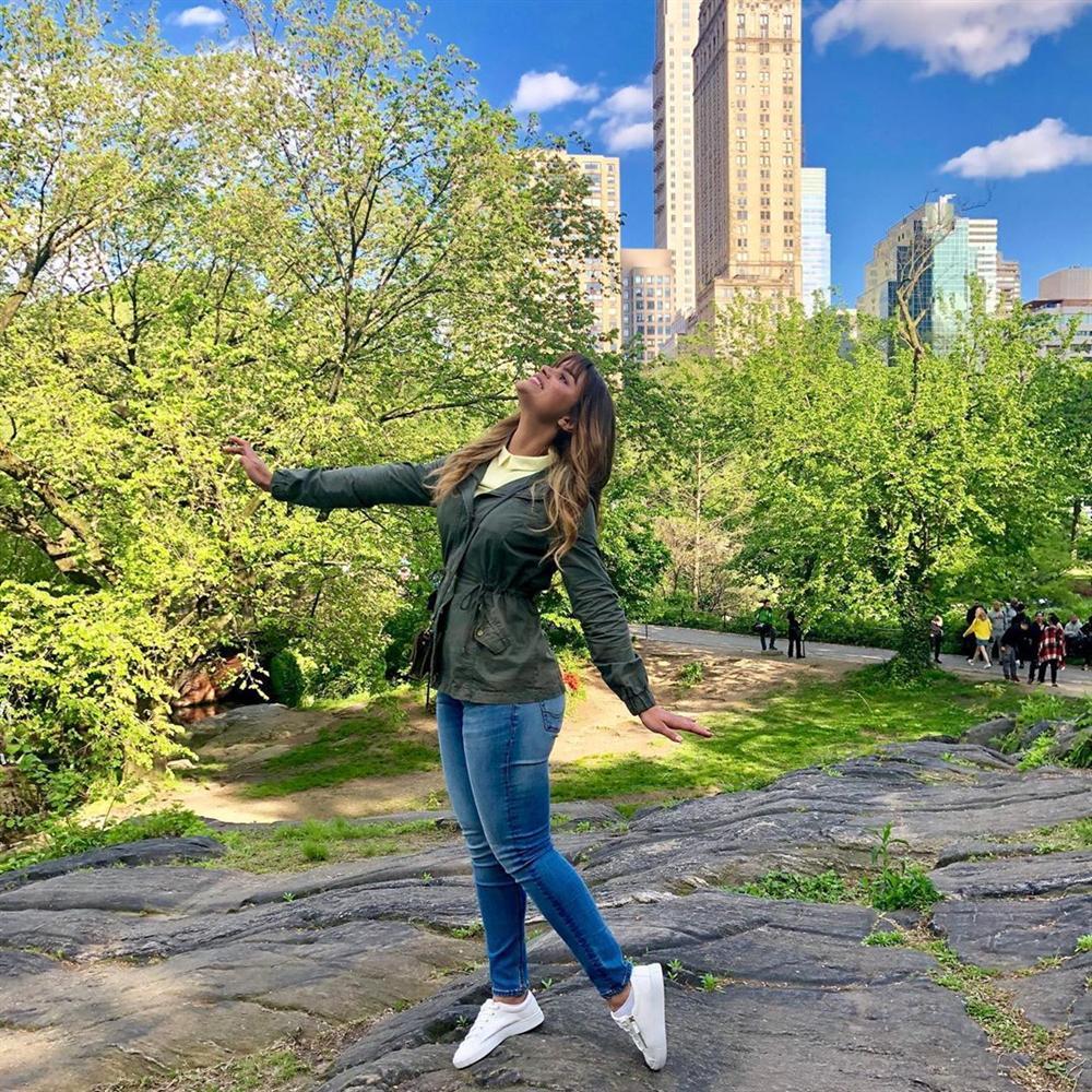 Bản tin Hoa hậu Hoàn vũ 16/5: Mỹ nhân chuyển giới bất ngờ đánh bại HHen Niê giành trọn spotlight-11