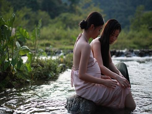 Mẹ diễn viên 13 tuổi đóng phim 18+: Sao các bạn cứ xâu xé con tôi?-5