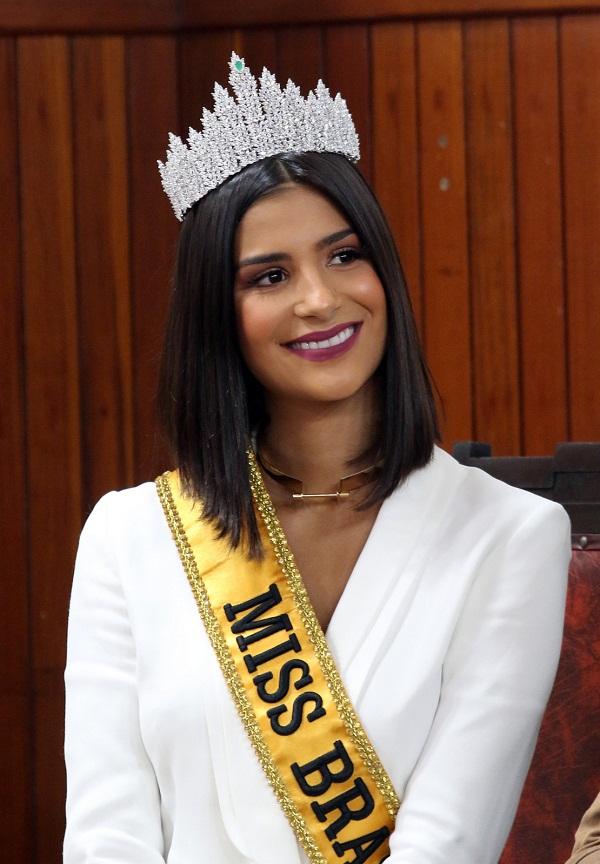 Lộ diện 18 thí sinh đầu tiên tại Miss Universe 2019: Quá nhiều nhan sắc nặng ký đang đe dọa Hoàng Thùy-3