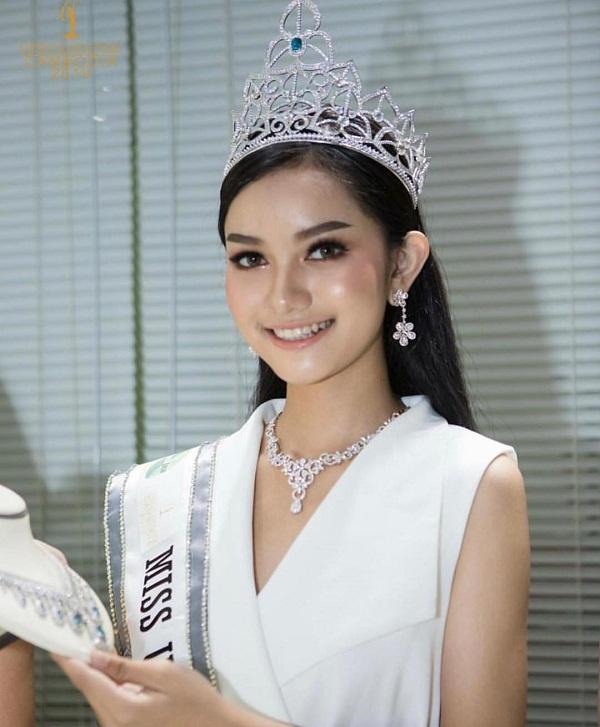 Lộ diện 18 thí sinh đầu tiên tại Miss Universe 2019: Quá nhiều nhan sắc nặng ký đang đe dọa Hoàng Thùy-8
