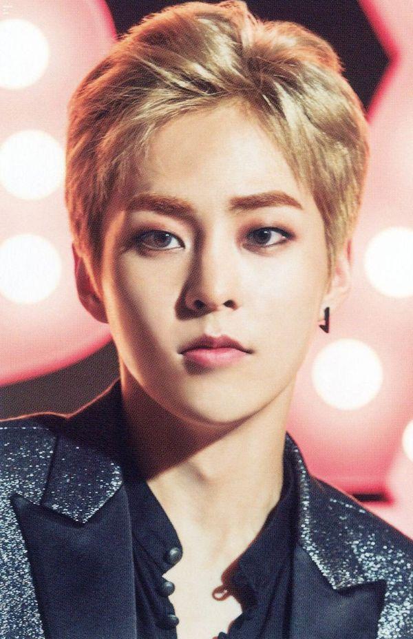 Rò rỉ ảnh Xiumin (EXO) trong quân đội, fan mong anh tự chăm sóc sức khỏe và hoàn thành trách nhiệm-6