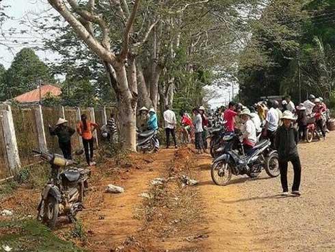 Giết bạn của em gái xong rồi ngồi chờ công an đến bắt-2