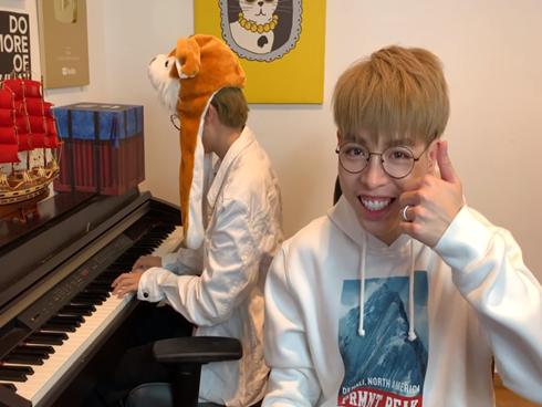 Ngất ngây với clip Viruss đệm đàn cho Đức Phúc hát live 'Yêu Được Không' siêu ngọt ngào