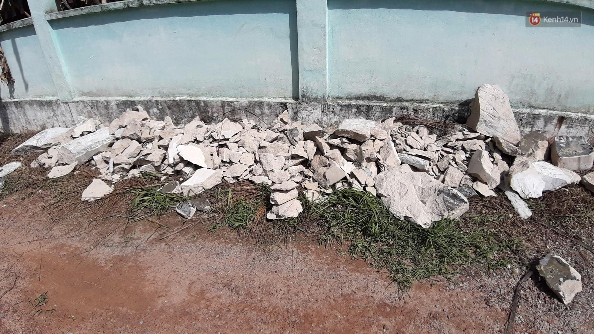 Cảnh sát vào rừng cao su, truy tìm dấu vết để phá án vụ 2 thi thể trong thùng nước đổ bê tông-6