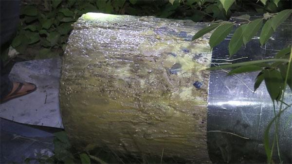 Vụ 2 xác người đổ bê tông trong thùng nhựa ở Bình Dương: Nạn nhân bị siết cổ, chết trong tình trạng gần như khỏa thân-3