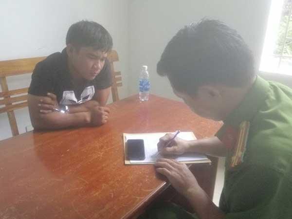 Giết bạn của em gái xong rồi ngồi chờ công an đến bắt-1