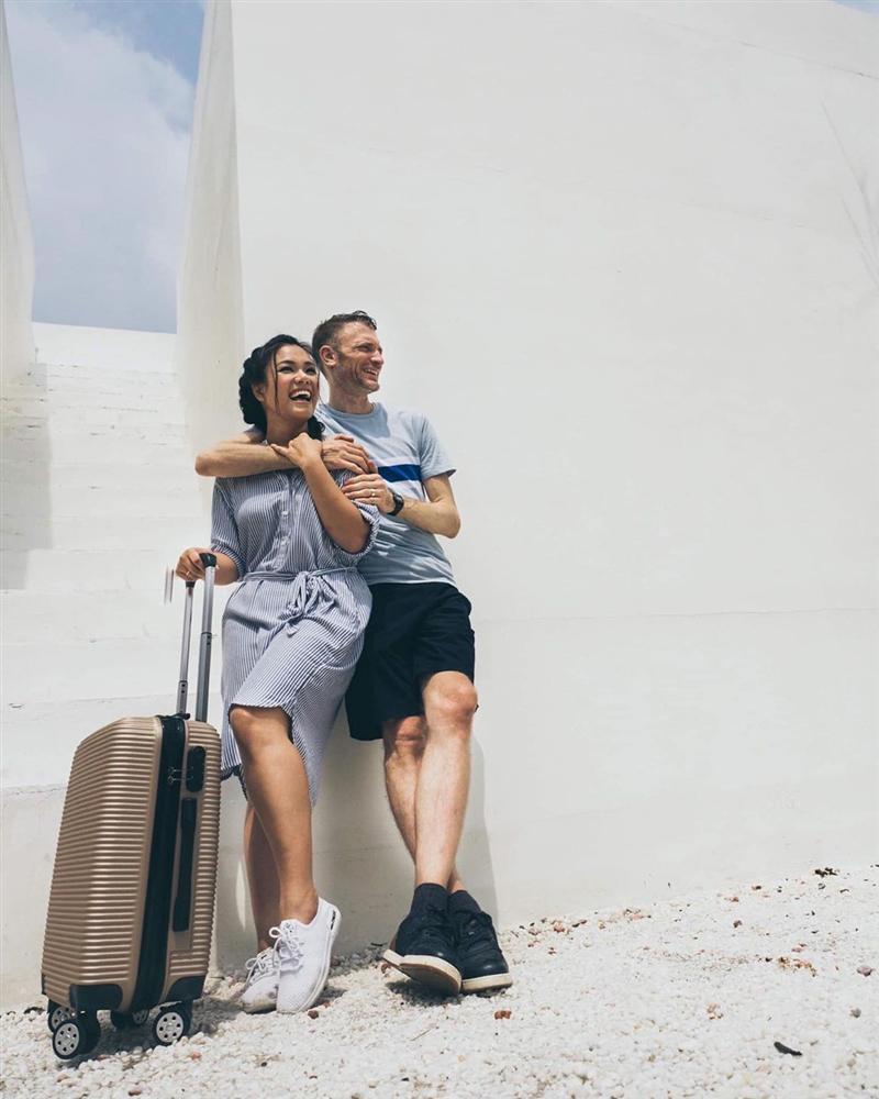 Sau tin chia tay Vĩnh Thụy, Hoàng Thùy Linh bất ngờ tiết lộ đang chờ người yêu đi mua sắm-8