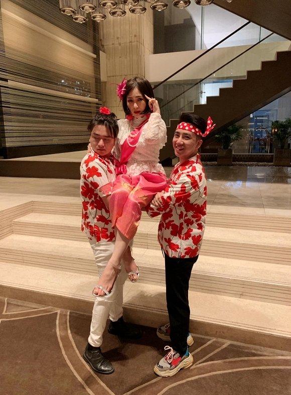 Sau tuyên bố tạm dừng ca hát, Hương Tràm sống rất đời trước ngày lên đường tới xứ sở cờ hoa-8