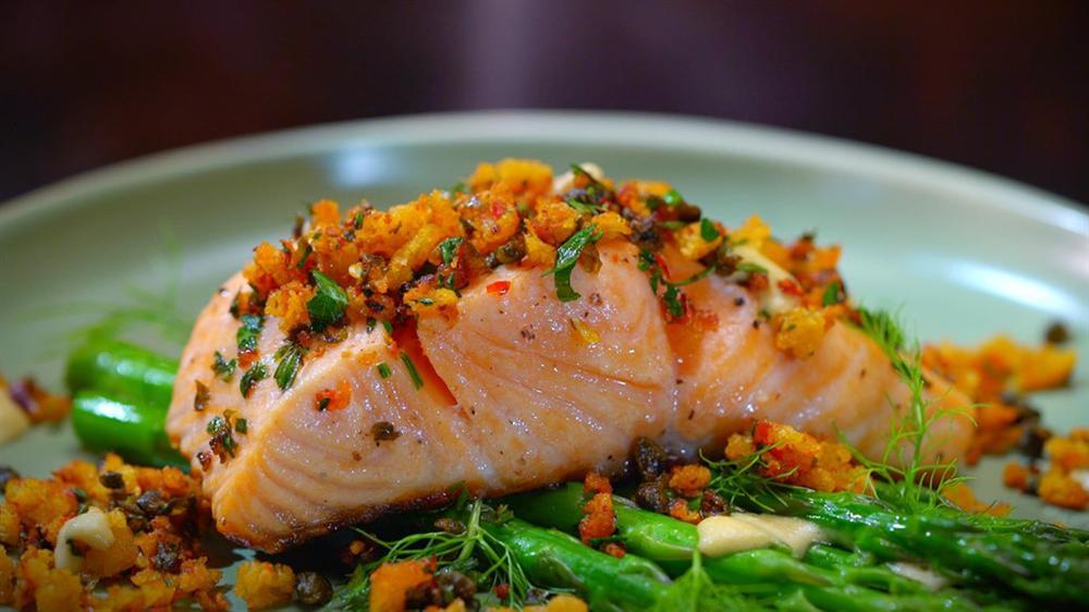 Cá hồi và những thực phẩm tốt cho sức khỏe trong mùa nóng-10