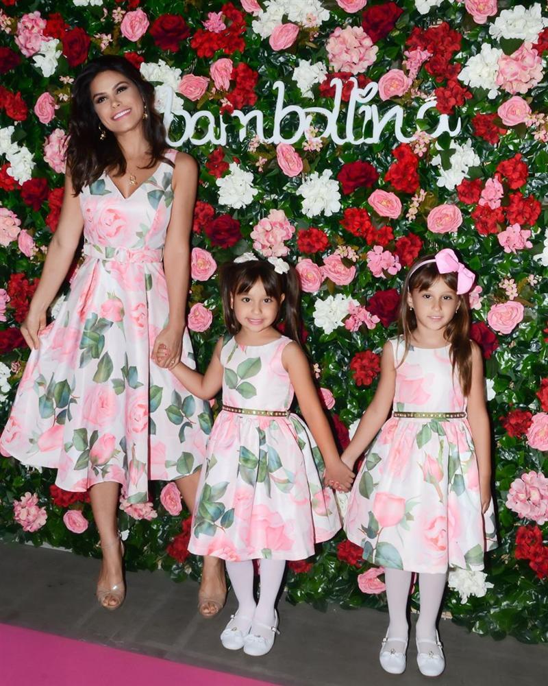 Bản tin Hoa hậu Hoàn vũ 18/5: Võ Hoàng Yến chặt đẹp từ Pia tới Hoàng Thùy với thời trang mặc cũng như không-8