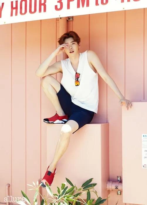 Ngoài Lee Min Ho, Kbiz còn đầy rẫy mỹ nam sở hữu đôi chân cực phẩm, đến phái đẹp cũng phải ghen tị-6