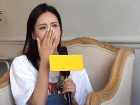 Sao nữ Trung Quốc nức nở, muốn bỏ nghề vì bị la ó khi dự Cannes-1