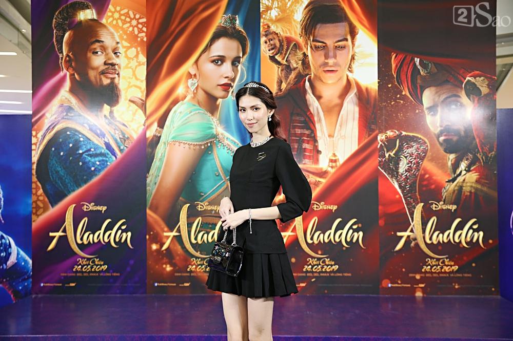Ái Phương hoá công chúa Ba Tư khoe giọng hát trên thảm đỏ phim Aladdin-9