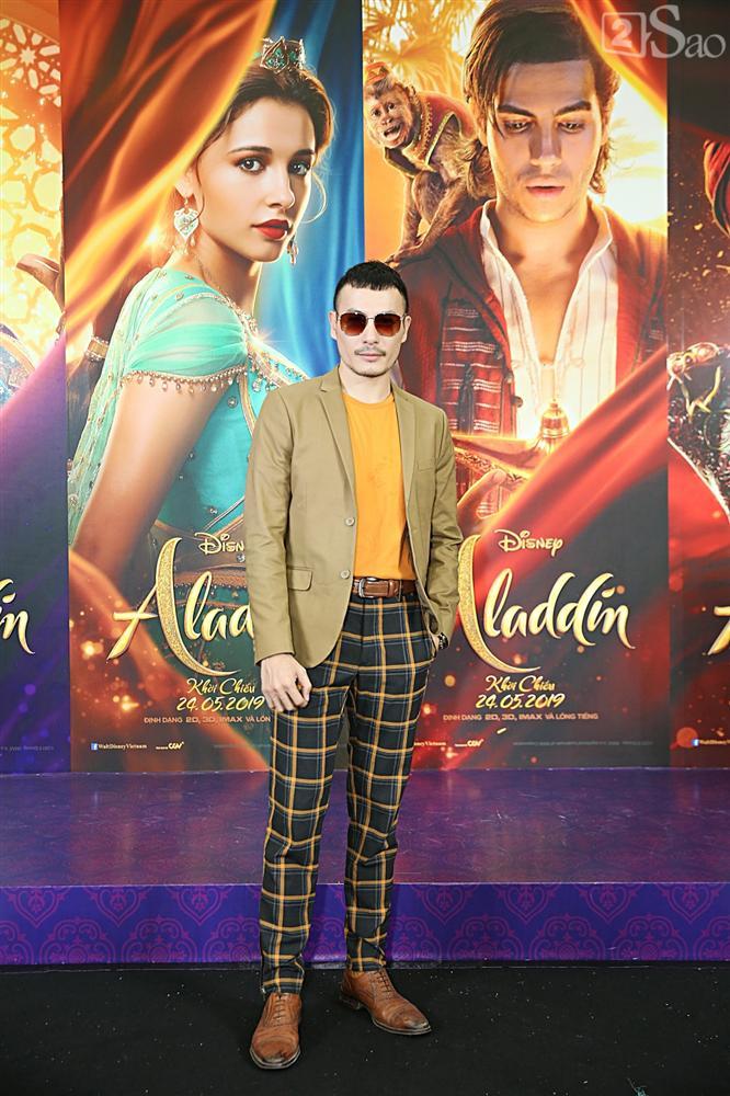 Ái Phương hoá công chúa Ba Tư khoe giọng hát trên thảm đỏ phim Aladdin-10