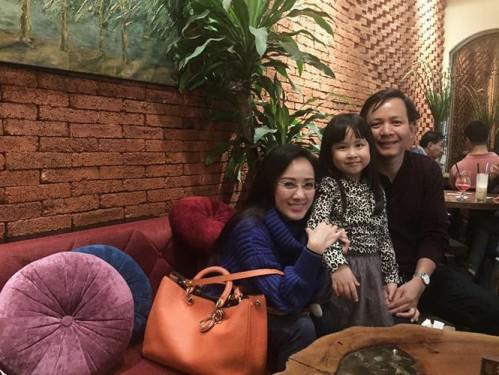 MC Hoài Anh hiếm hoi khoe chồng đại gia, ngoại hình phong độ-4