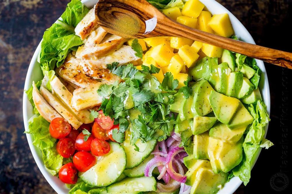 Bí kíp trộn salad thanh mát, dễ làm không cần tỷ lệ cho ngày nóng nực-6