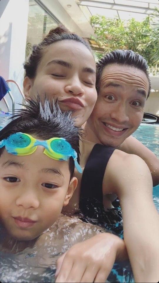 Cao 1m72 mà vẫn cố ngồi lên phao của Subeo, Hồ Ngọc Hà không ngờ bị ngã chổng vó giữa hồ nước-3