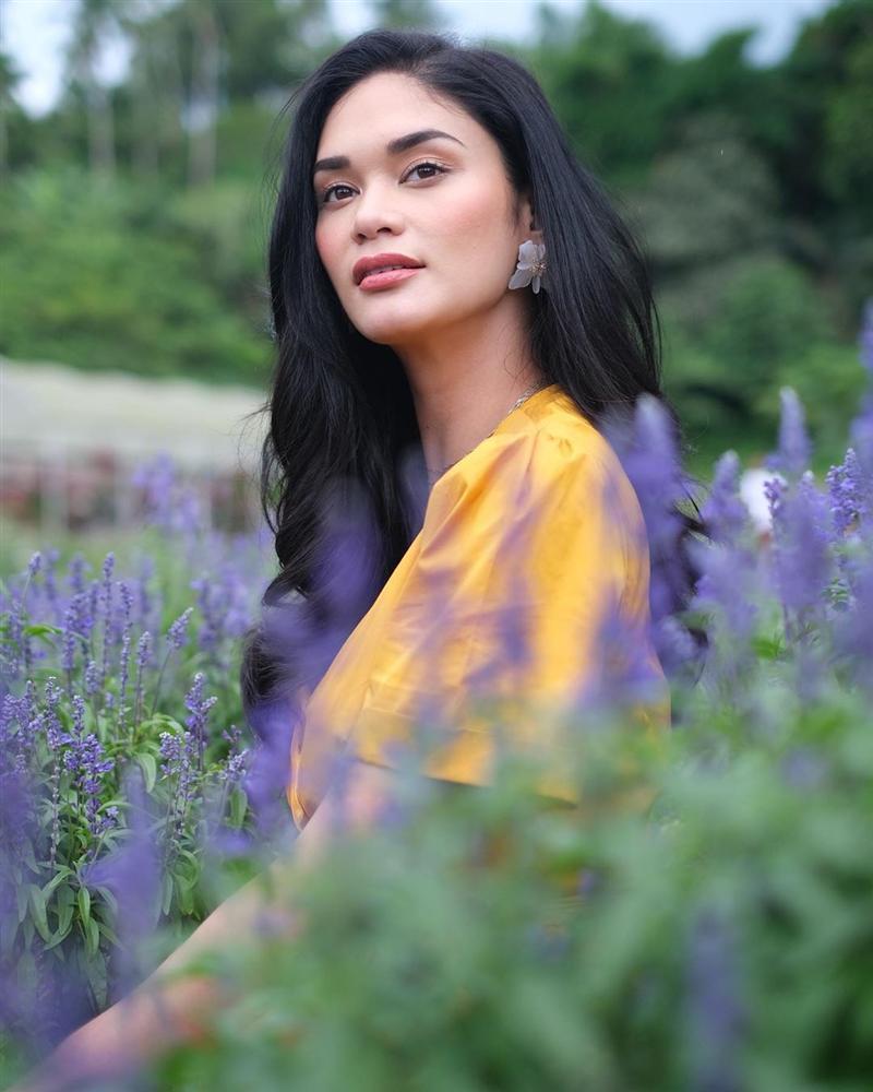 Bản tin Hoa hậu Hoàn vũ 20/5: Phạm Hương dù cố gắng trát cả cân phấn vẫn không bì nổi mặt mộc mỹ nữ Ukraina-6