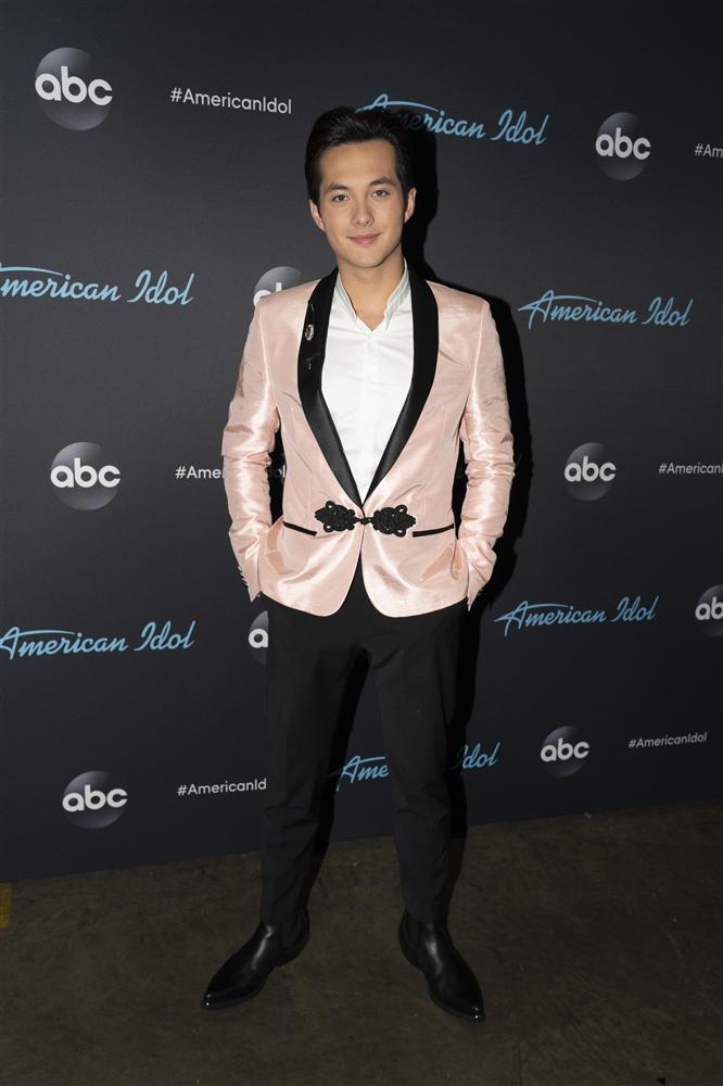 Tiết lộ 6 bí mật thầm kín của nam thần 10x lai Hàn vừa đăng quang American Idol 2019-6