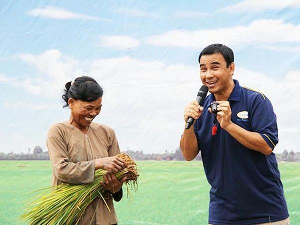 MC nông dân Quyền Linh: Những lần gian lận để giúp đỡ người nghèo-1