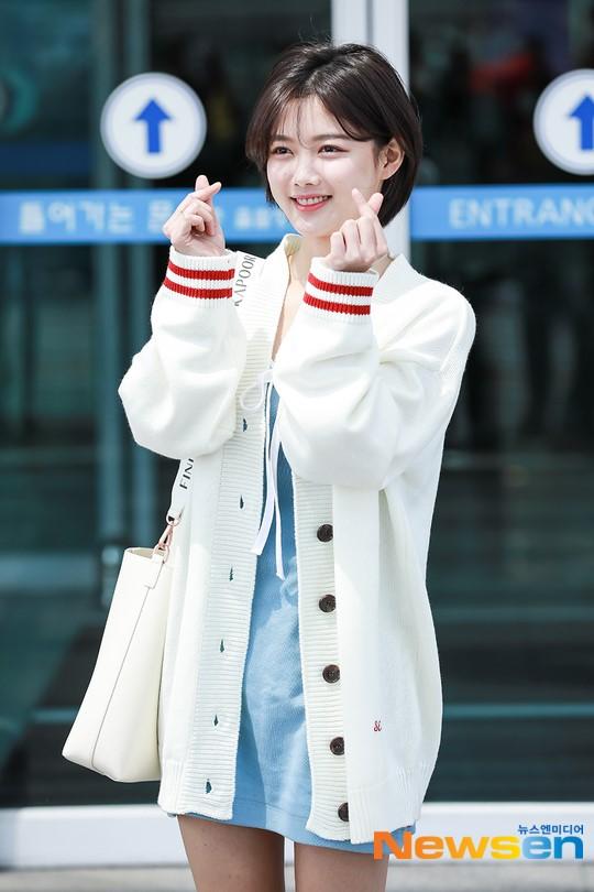 Loạt ảnh chứng minh sao nhí xinh nhất xứ Hàn Kim Yoo Jung đẹp thêm bội phần khi để tóc ngắn-13