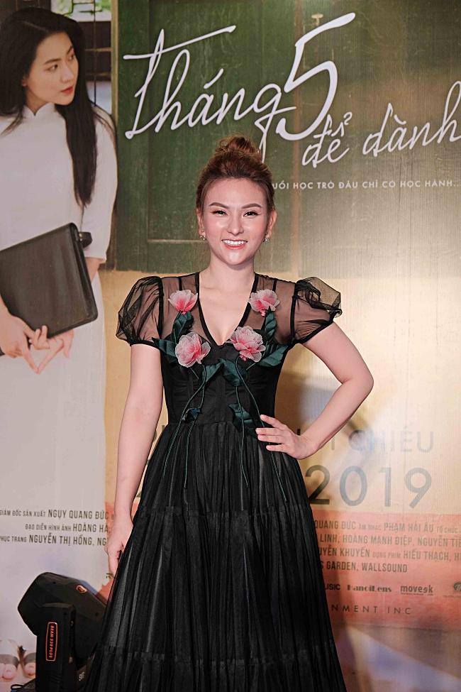 Hậu phẫu thuật thẩm mỹ, Thu Thủy để lộ khuôn mặt biến dạng với chiếc cằm ngày càng đáng sợ-4