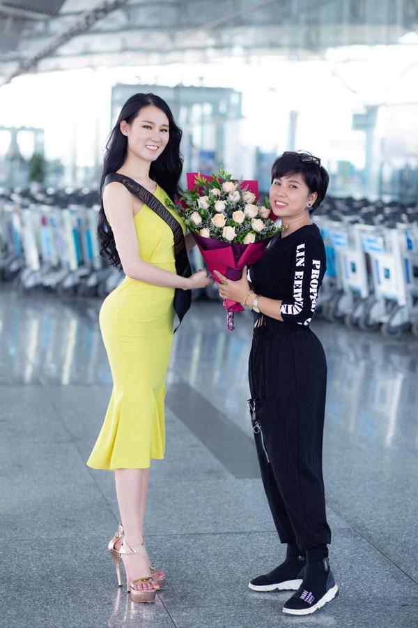 Phạm Lan Anh rạng rỡ lên đường dự Hoa hậu du lịch thế giới 2019-3