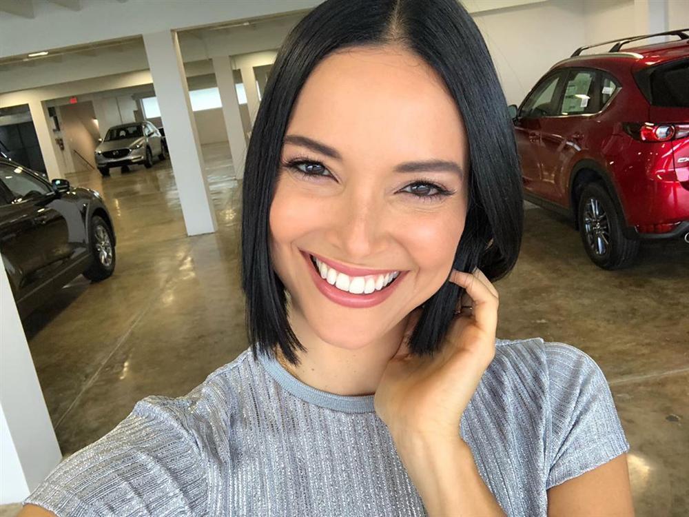 Bản tin Hoa hậu Hoàn vũ 21/5: Đại mỹ nữ khét tiếng sexy cũng vái cả nón khi nhìn chiếc váy của Ngọc Trinh tại Cannes-4