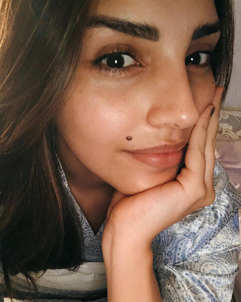 Bản tin Hoa hậu Hoàn vũ 21/5: Đại mỹ nữ khét tiếng sexy cũng vái cả nón khi nhìn chiếc váy của Ngọc Trinh tại Cannes-11