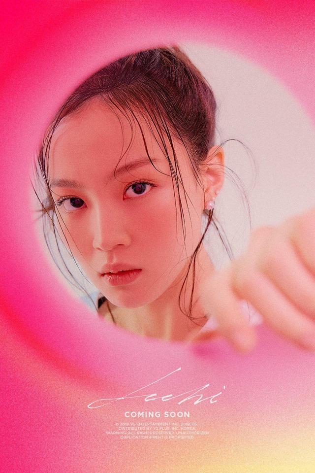 BLACKPINK Jennie tạo xu hướng với kiểu tóc kẹp đặc trưng-8