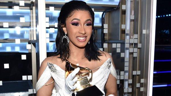 Vượt mặt nhiều tên tuổi lớn, thợ săn giải thưởng Cardi B dẫn đầu đề cử tại BET Awards 2019-2