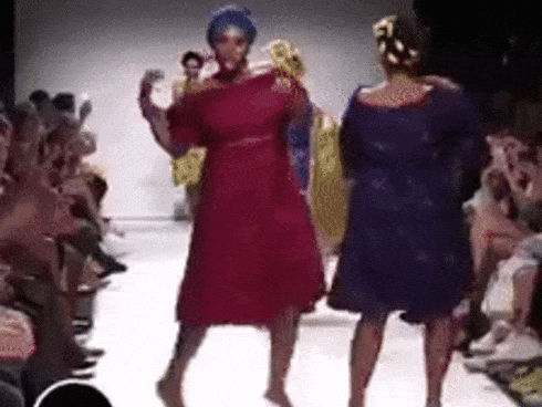 Không giầy cao gót lênh khênh, đây là cách mà người Nigeria catwalk và truyền cảm hứng