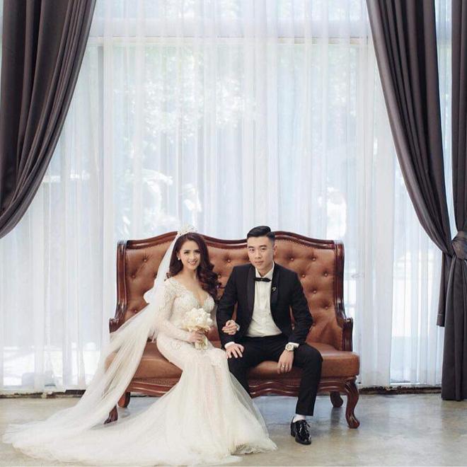 Chàng trai vàng trong làng xăm trổ: Không gây tê, chịu đau 9 tiếng để xăm chân dung vợ kín một bên ngực-2