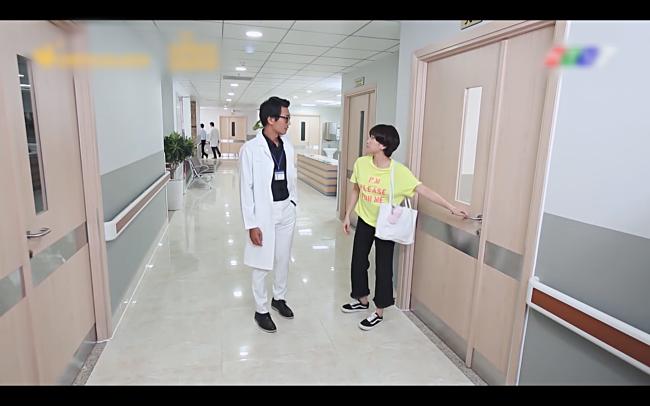 Diệu Nhi ham ăn ham uống khi đi dự tiệc nhưng vẫn có trai đến tán tỉnh-1