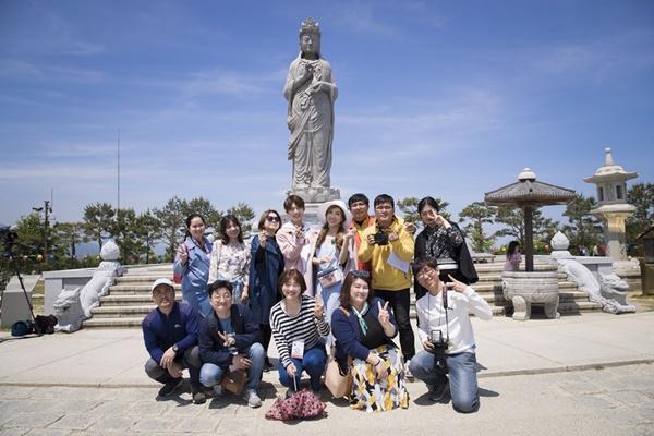 Trang Pháp- Lục Huy ghi hình lãng mạn như uyên ương phim Hàn-9