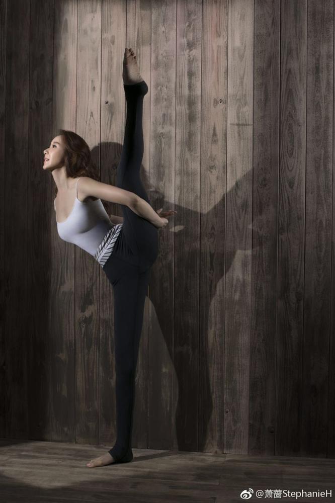 Đệ nhất mỹ nhân xứ Đài khoe thân hình xuất sắc dù đã 51 tuổi-11