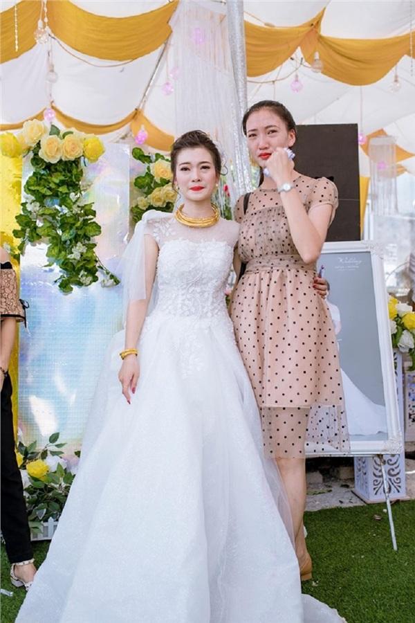 Bạn thân 20 năm: Chưa có chú rể đã đòi làm phù dâu, tiễn bạn lấy chồng thì khóc như mưa-1