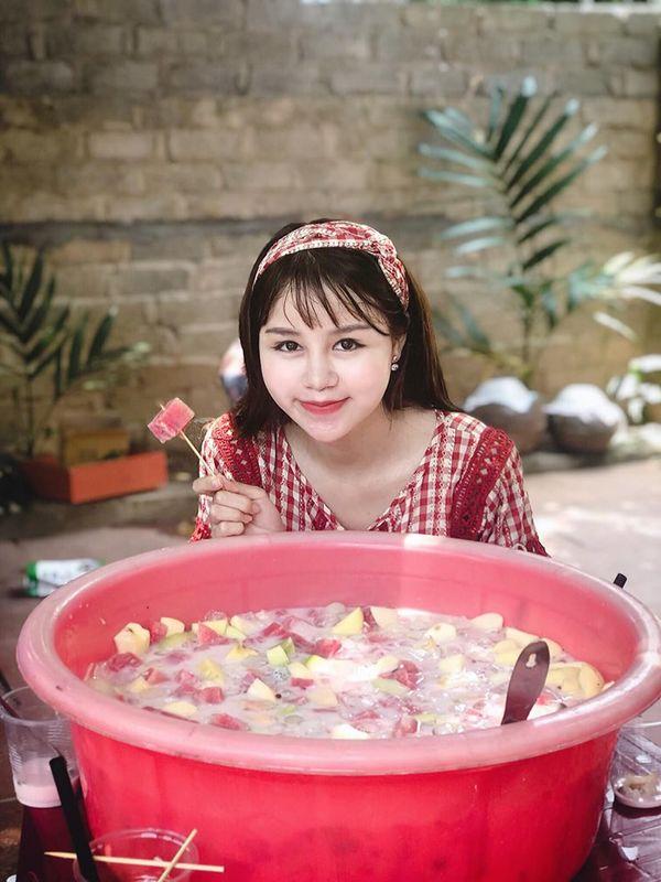 Gái xinh bị fans của Bà Tân vlog ném đá vì… xuất hiện trong các clip với lớp make up quá đậm-6