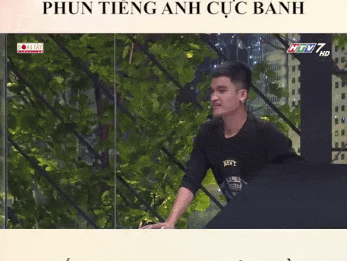 Nắng nóng phục vụ khách tới tận răng khi khoe quán bún đậu xây bể bơi nhưng Mạc Văn Khoa khiến người xem cười bò với thành quả-1