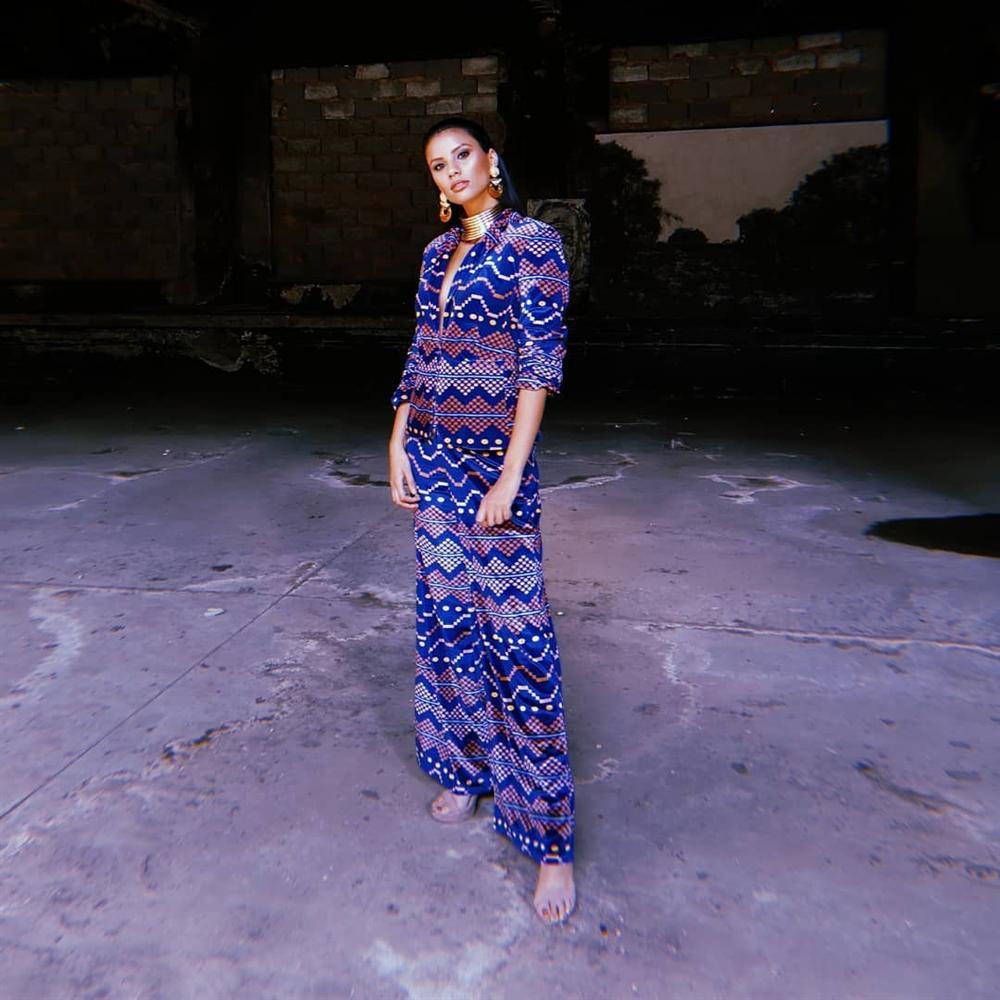 Bản tin Hoa hậu Hoàn vũ 23/5: Hoàng Thùy lên đồ xuất sắc, bất ngờ chặt đẹp đối thủ người Mỹ-11